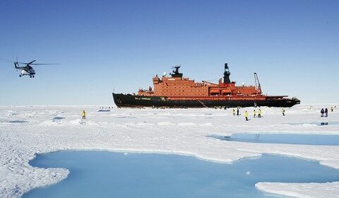 Le Pôle Nord en brise-glace avec Quark Expeditions. Des croisières d’une vie à partir de $24480.